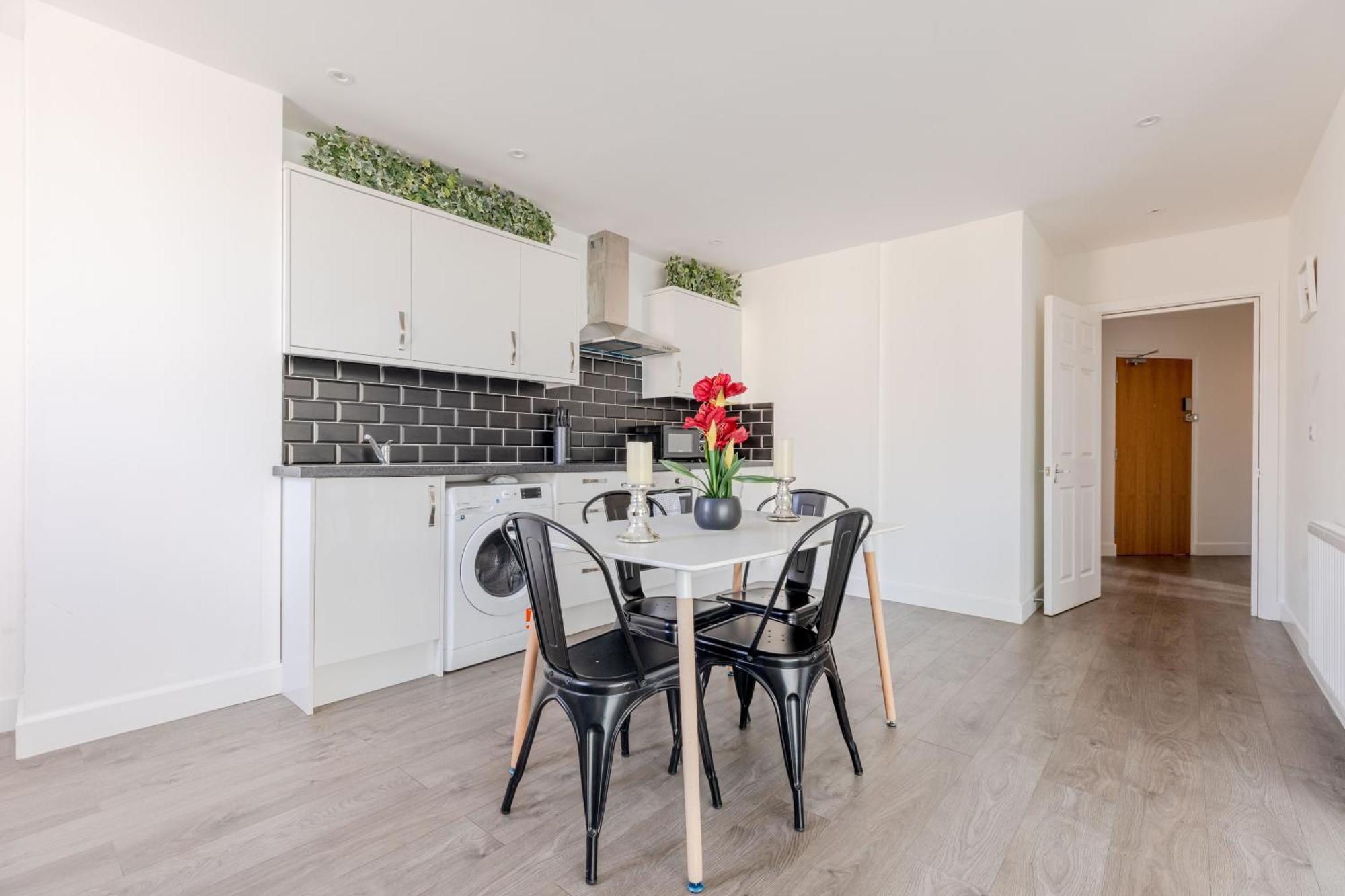 Boutique Vertigo Apartment Central Kingston/London 킹스턴어폰템스 외부 사진