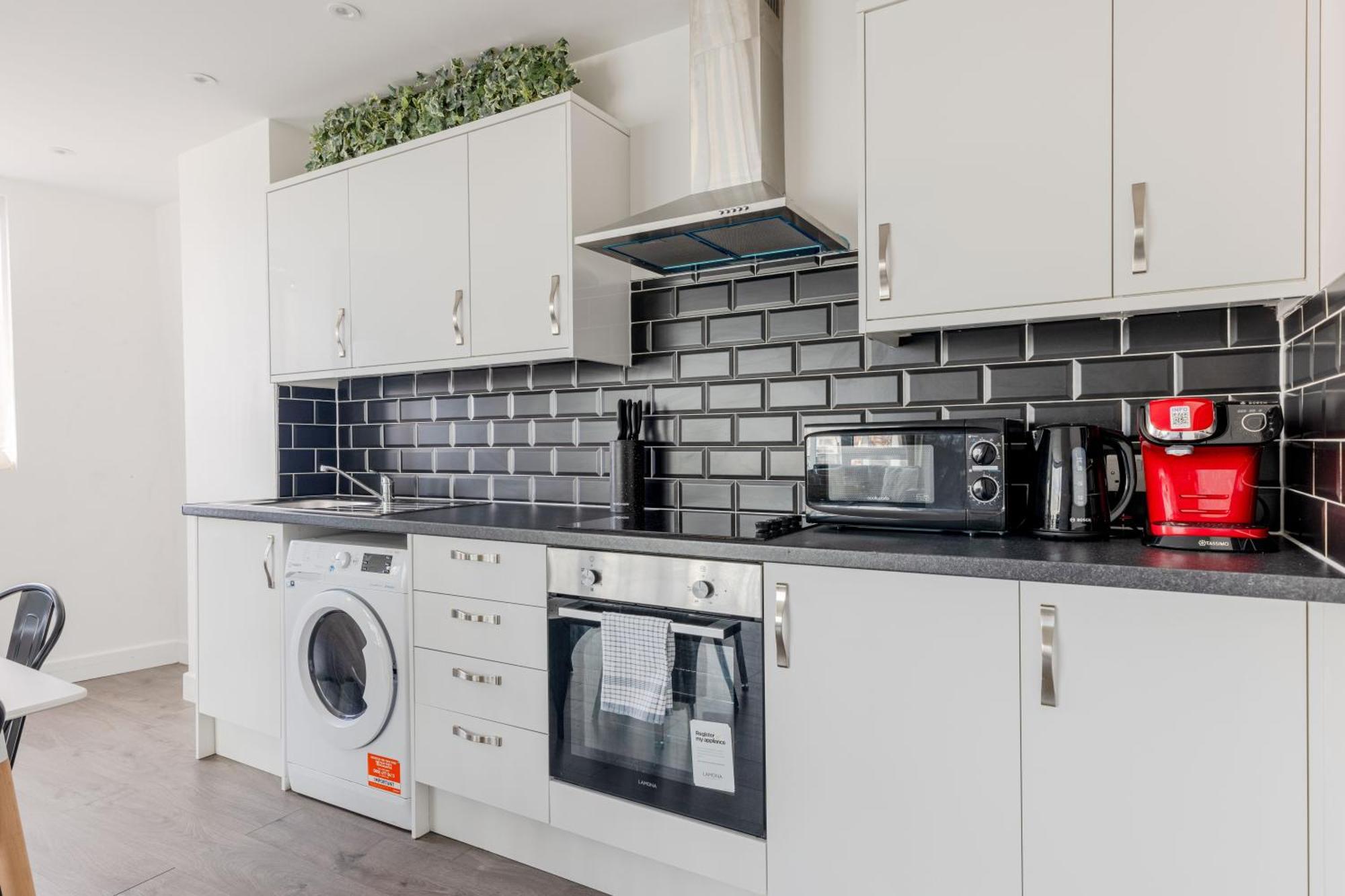 Boutique Vertigo Apartment Central Kingston/London 킹스턴어폰템스 외부 사진